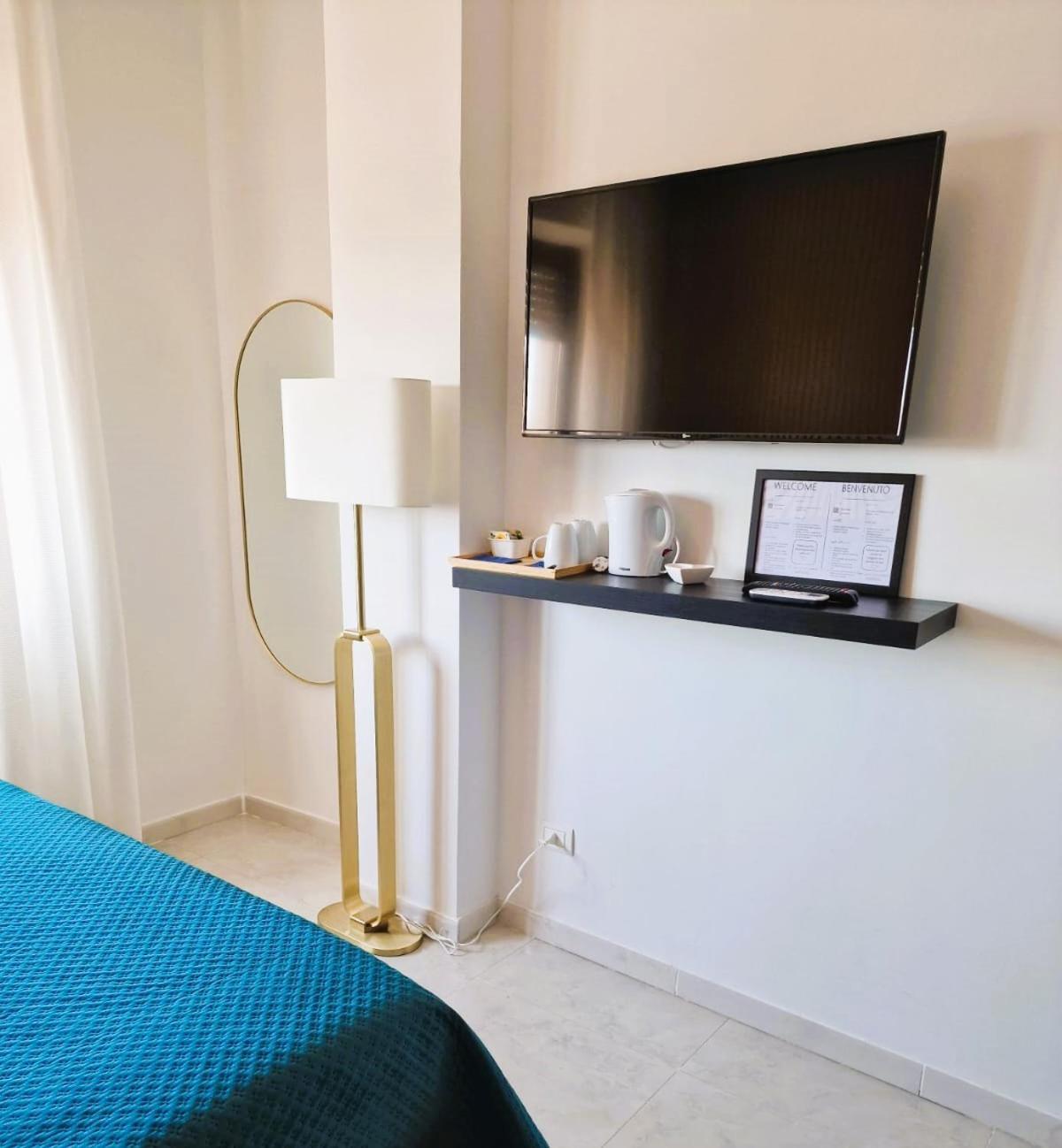 Hotel Art Flat Municipio à Naples Extérieur photo